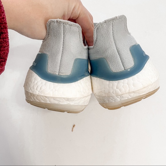 Adidas Ultraboost 21 Women's Training Shoes in Blue and Pink | 8.5 - Picture 3 of 13